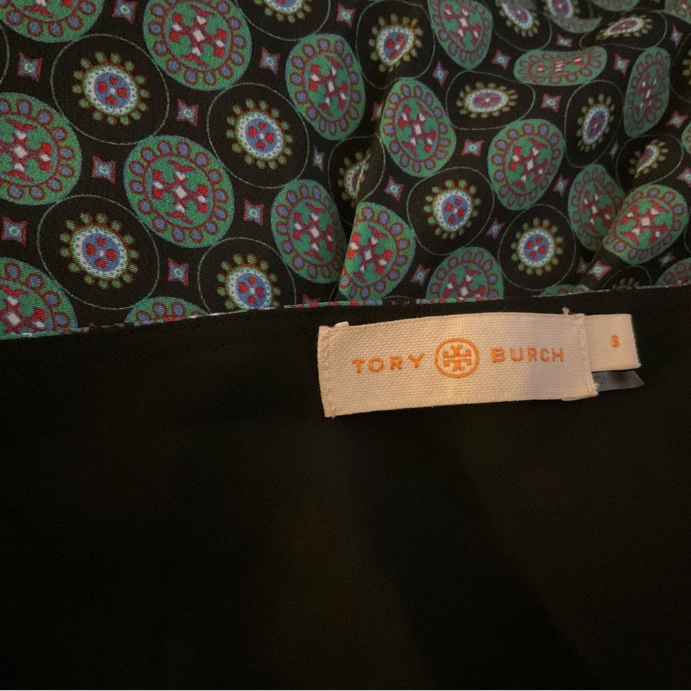 Tory Burch Black Label Tag Detail - Picture 6 of 12